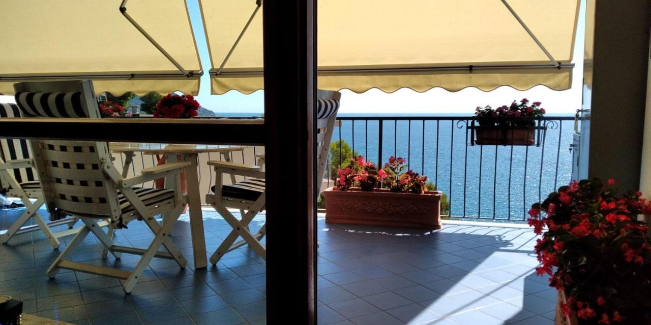 Rocce Di Capo Mimosa - Cervo Apartment Bagian luar foto